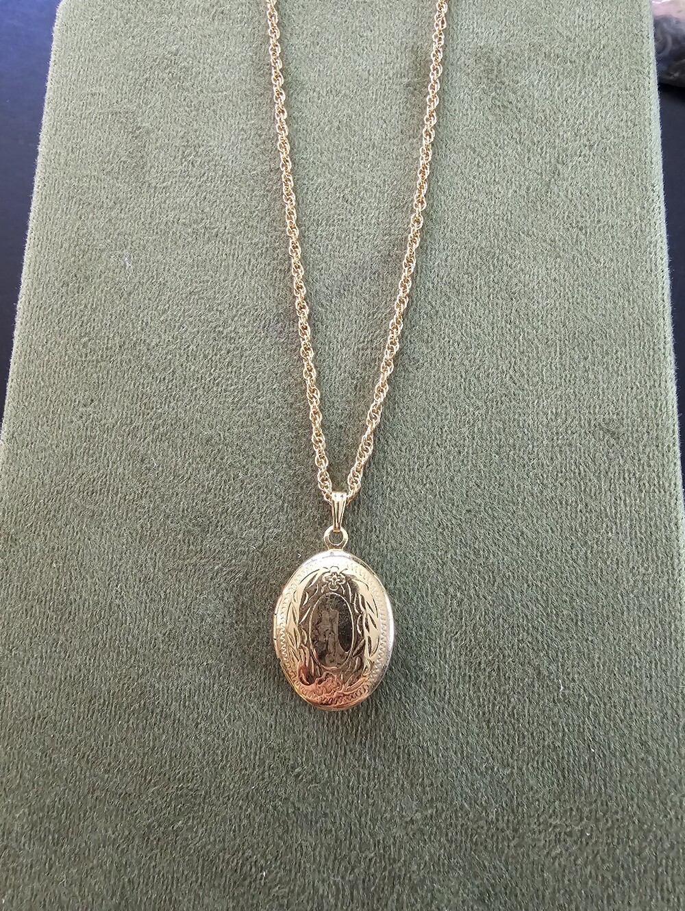 Vintage Hallmark Locket Necklace